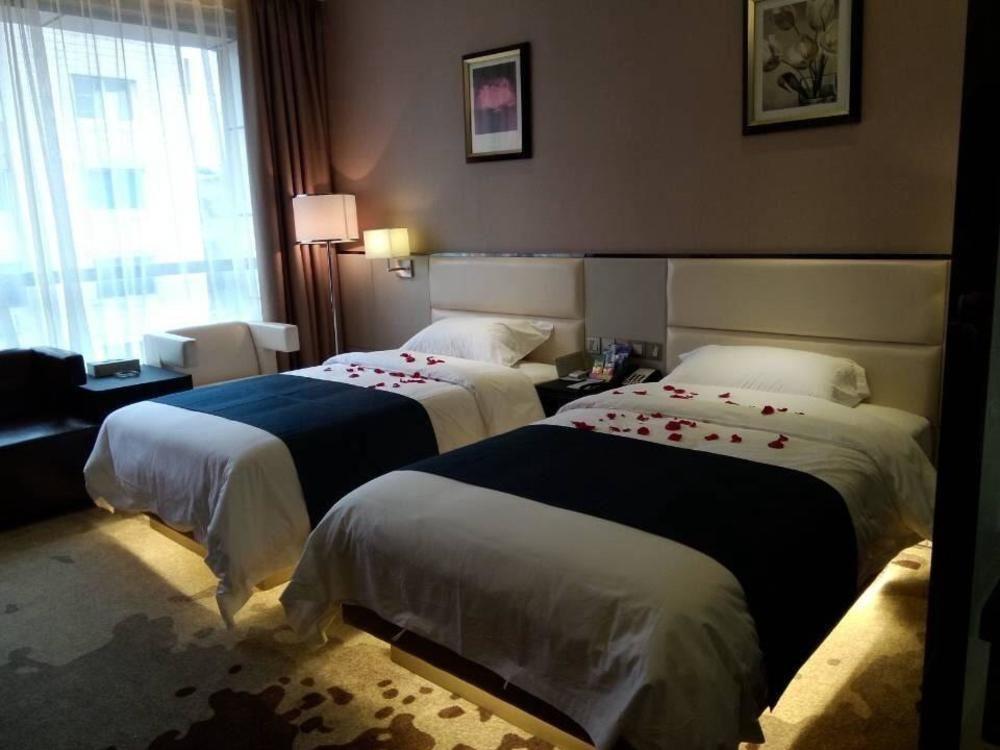 Chengdu Hello Hotel CTU Esterno foto